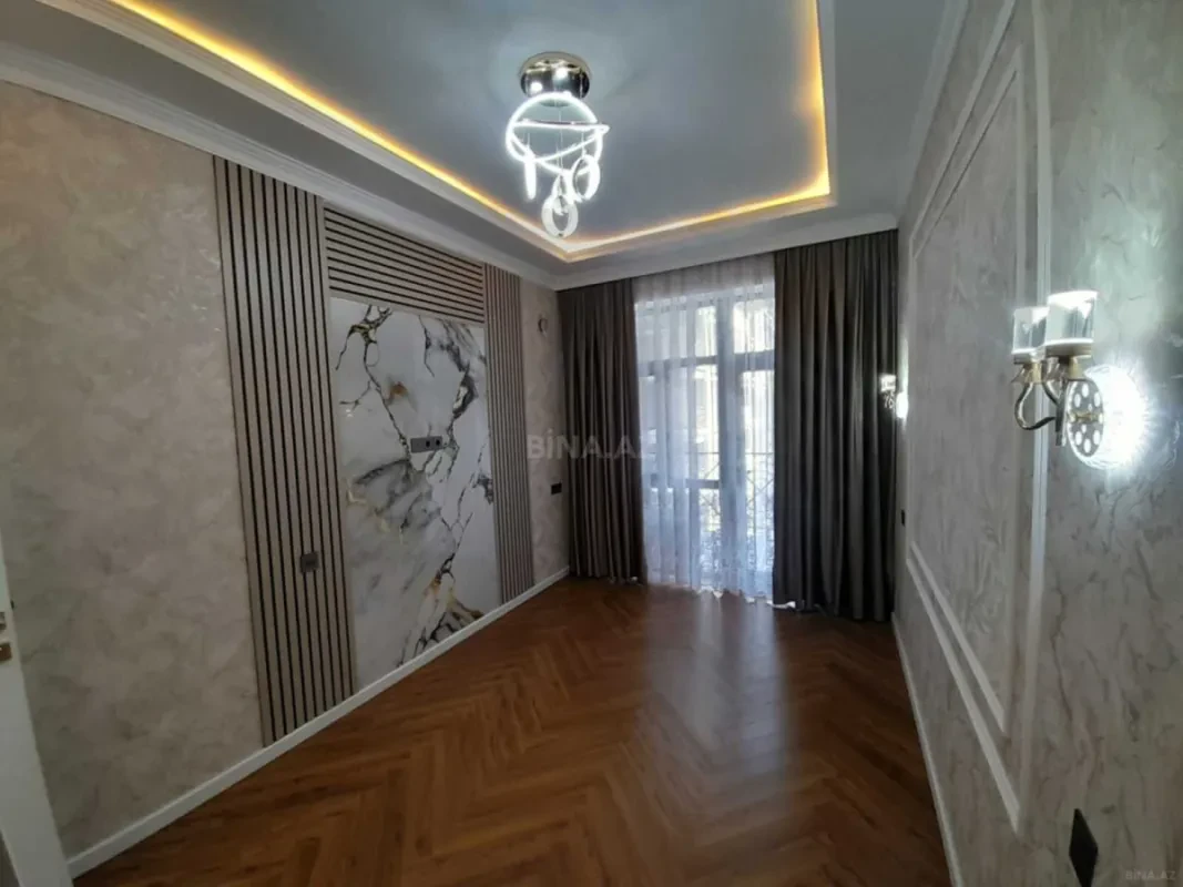 Satılır 3 otaqlı mənzil 107 m²