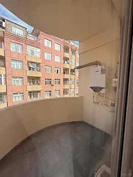 Satılır 2 otaqlı mənzil 62 m²