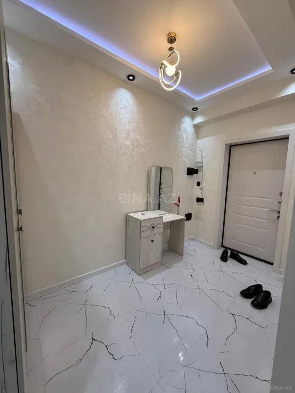 Satılır 2 otaqlı mənzil 62 m²