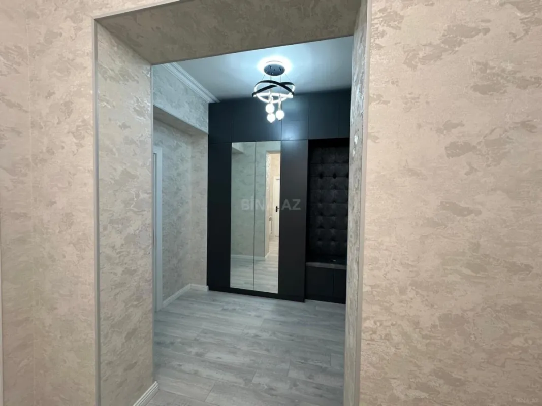Satılır 2 otaqlı mənzil 63 m²