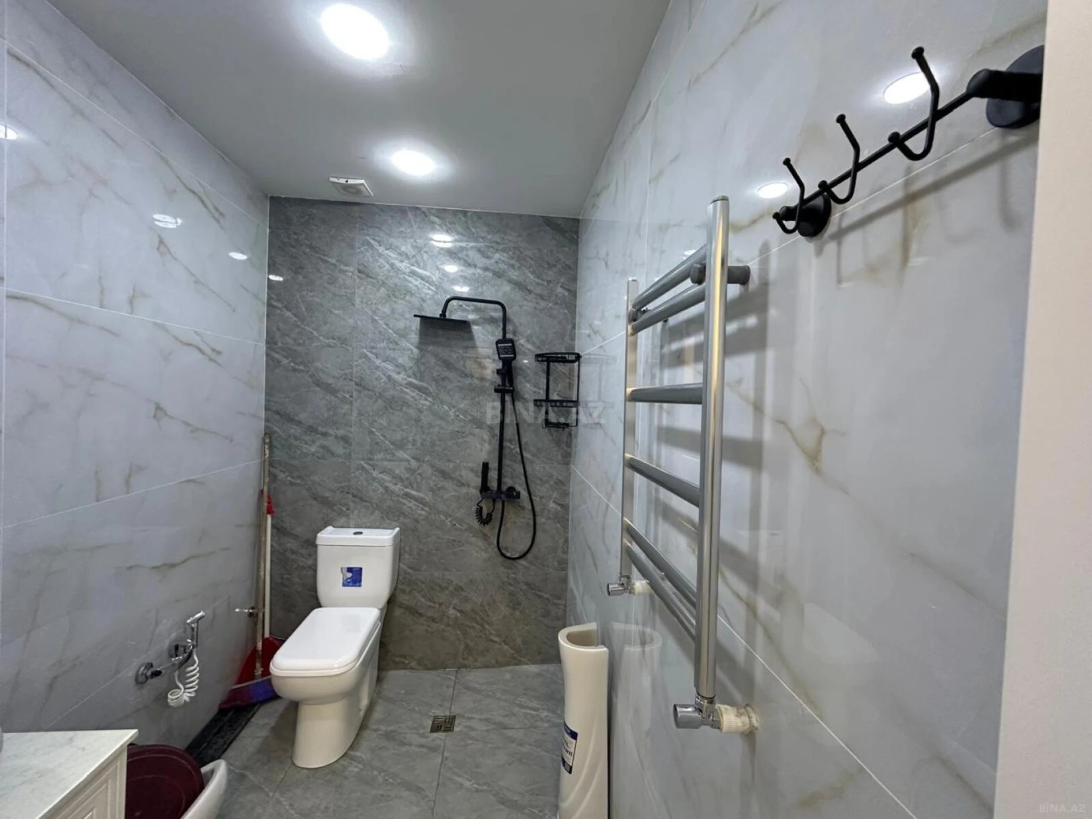 Satılır 2 otaqlı mənzil 63 m²