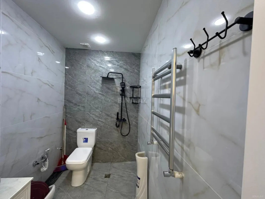 Satılır 2 otaqlı mənzil 63 m²