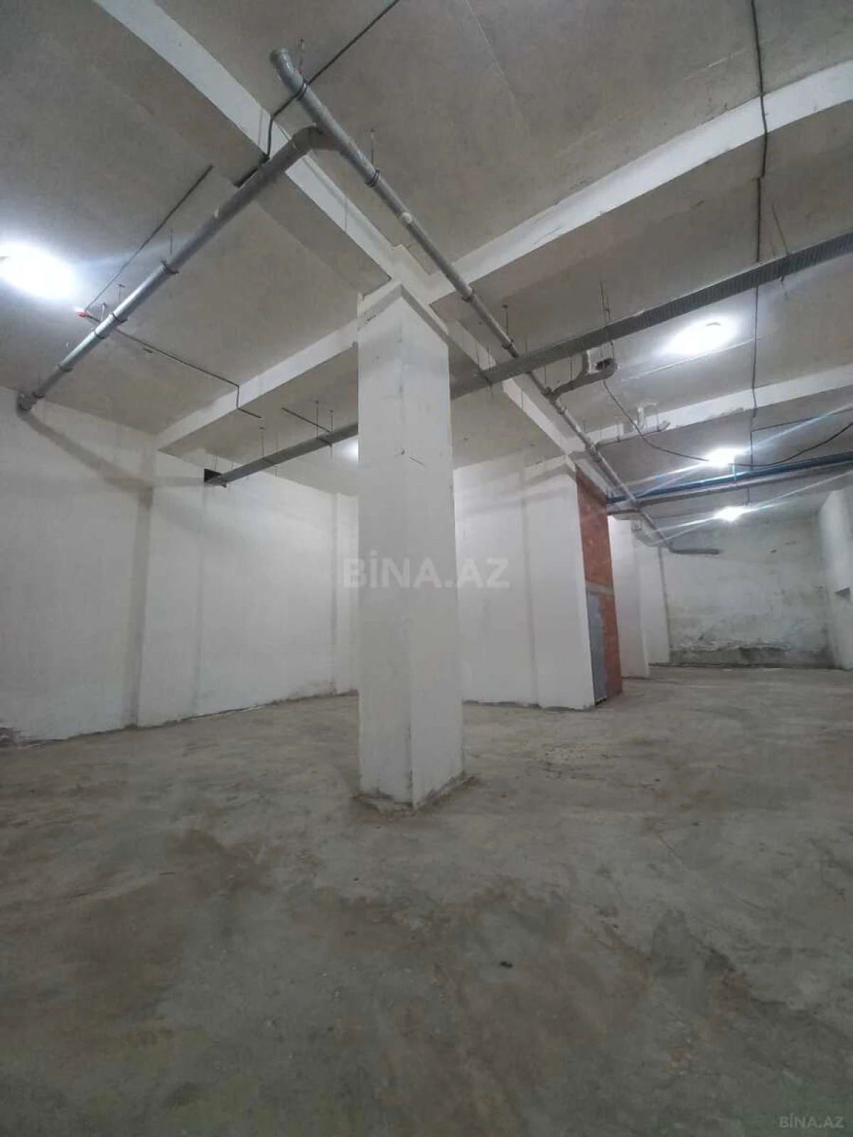 Satılır obyekt 2000 m²