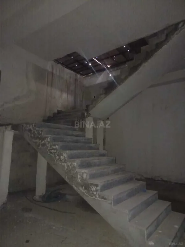 Satılır obyekt 2000 m²