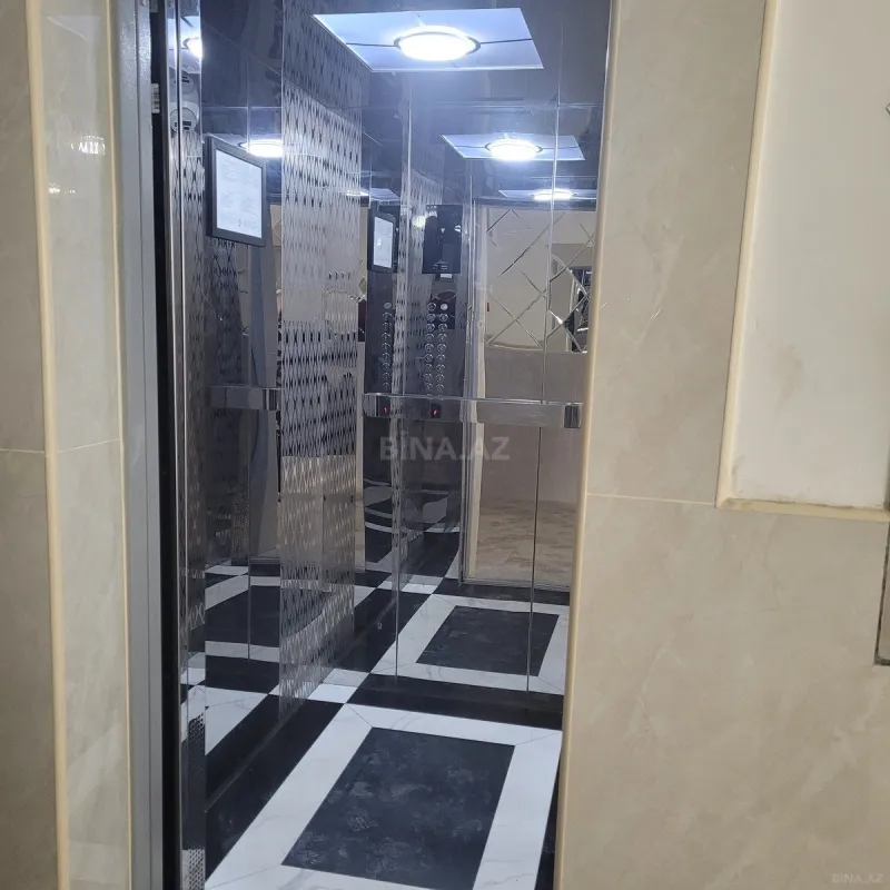 Satılır 2 otaqlı mənzil 92 m²