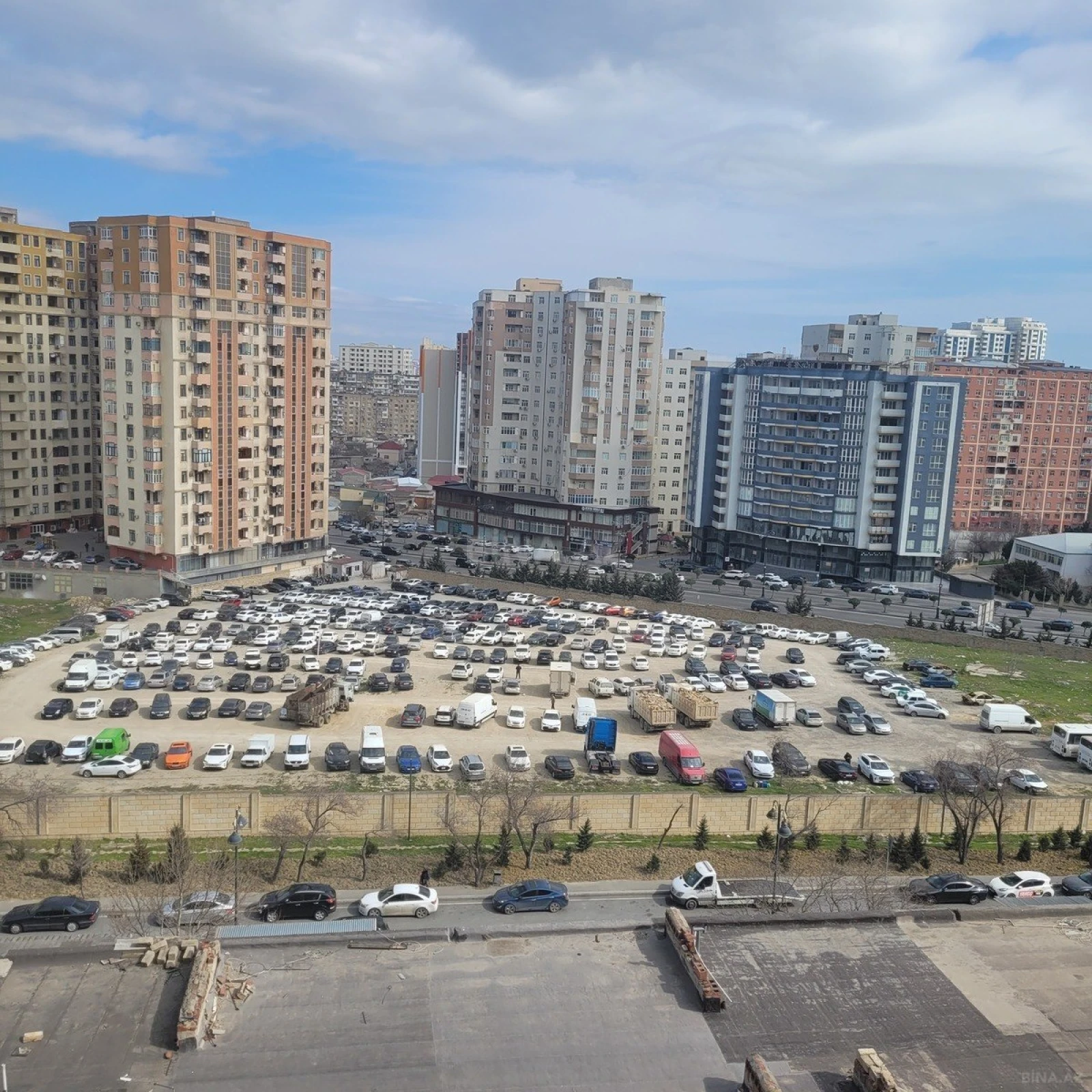 Satılır 2 otaqlı mənzil 92 m²