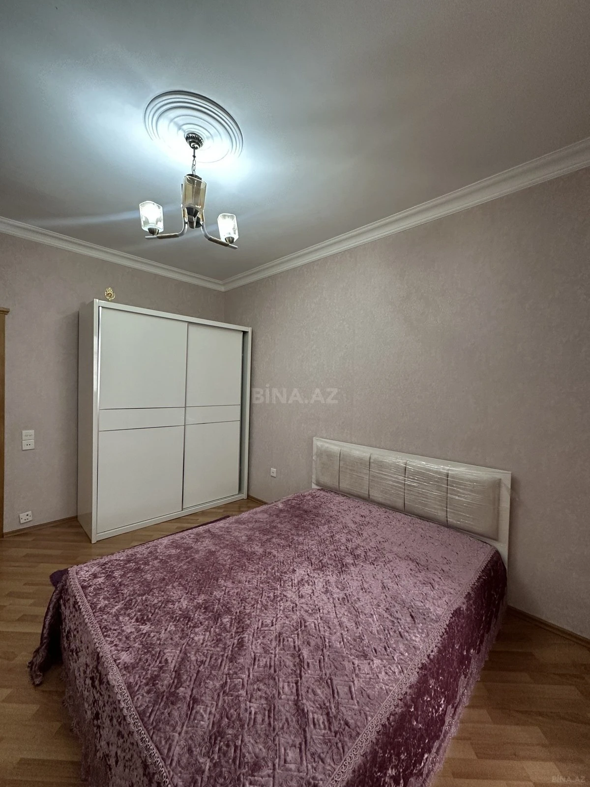 Kirayə verilir 3 otaqlı mənzil 92 m²