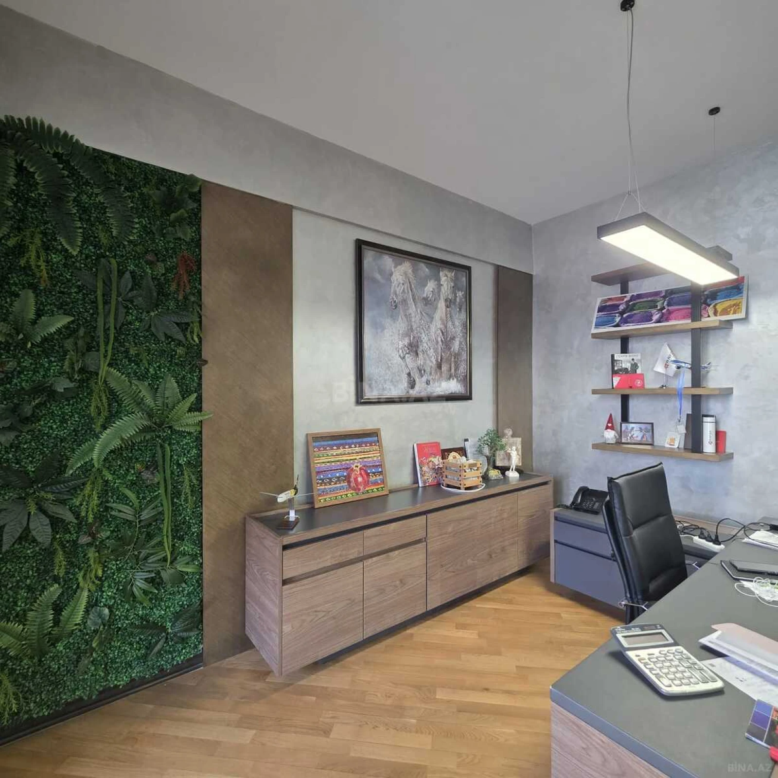 Satılır 9 otaqlı ofis 370 m²