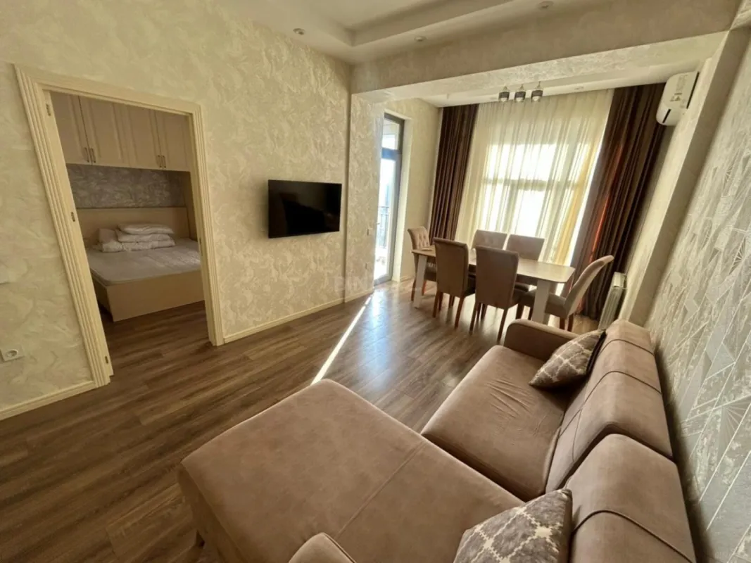 Kirayə verilir 2 otaqlı mənzil 60 m²