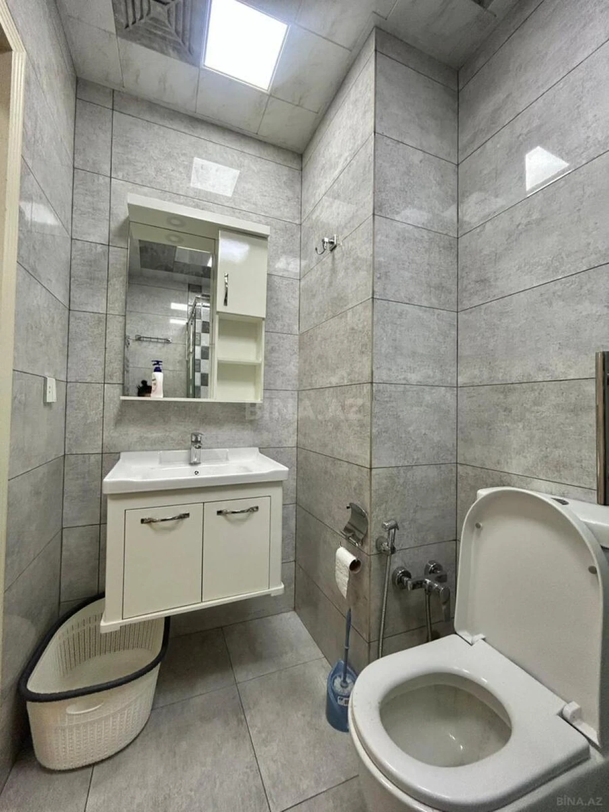 Kirayə verilir 2 otaqlı mənzil 60 m²