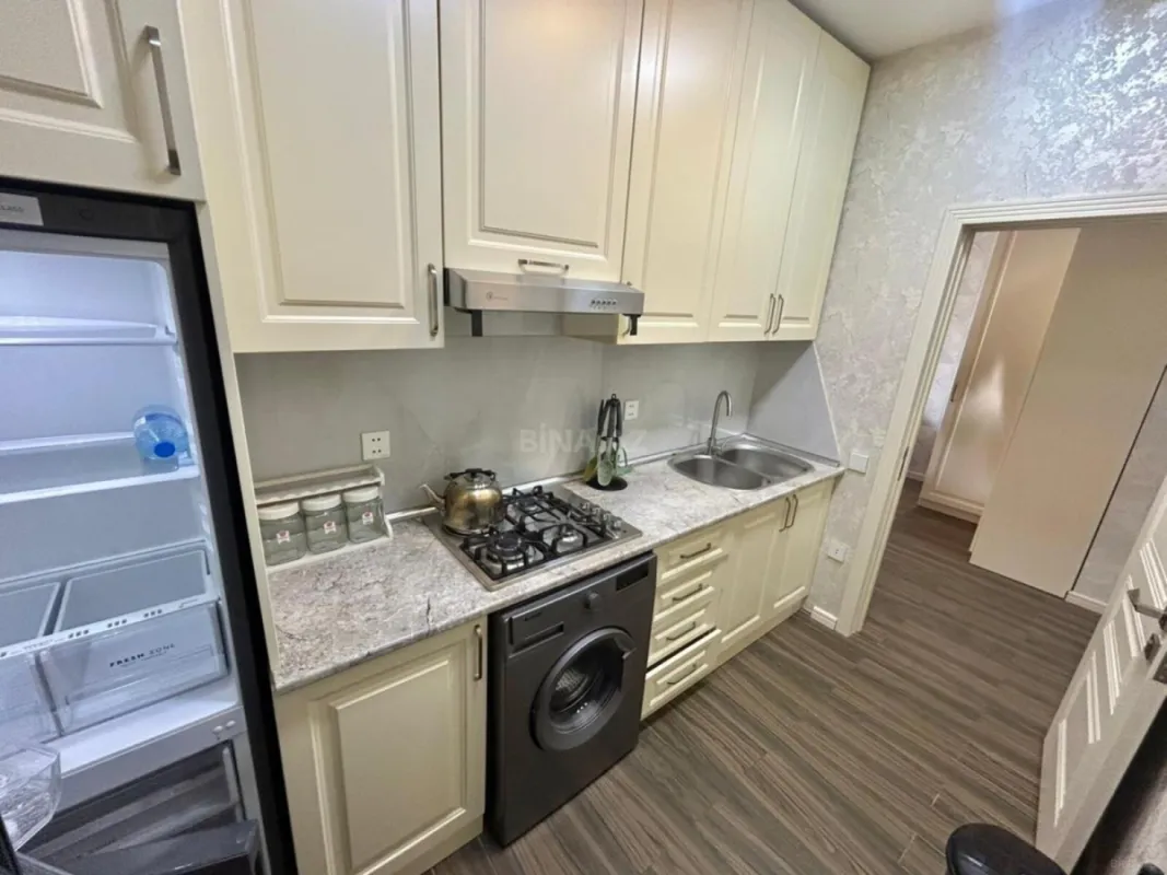 Kirayə verilir 2 otaqlı mənzil 60 m²