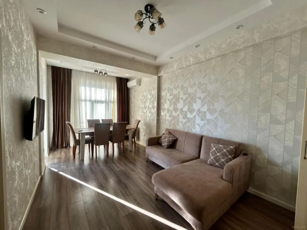 Kirayə verilir 2 otaqlı mənzil 60 m²