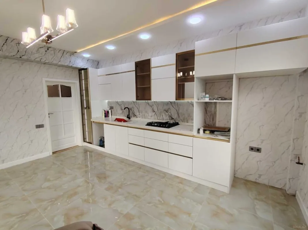 Satılır 3 otaqlı mənzil 150 m²