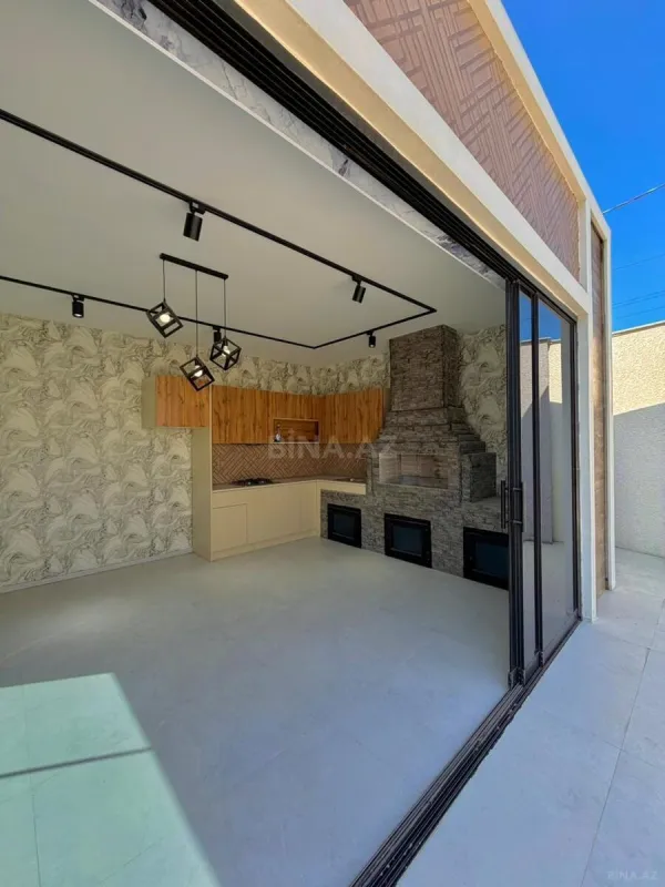 Satılır 5 otaqlı həyət evi 220 m²