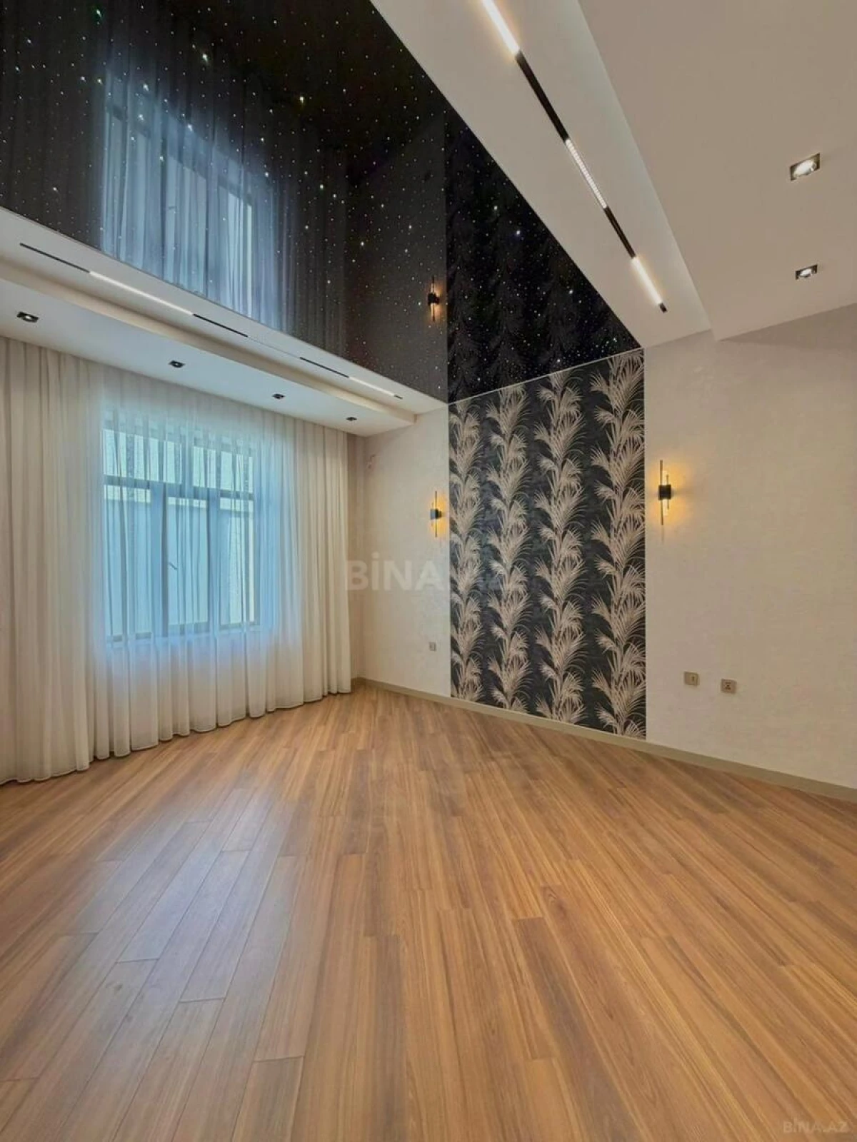 Satılır 5 otaqlı həyət evi 220 m²