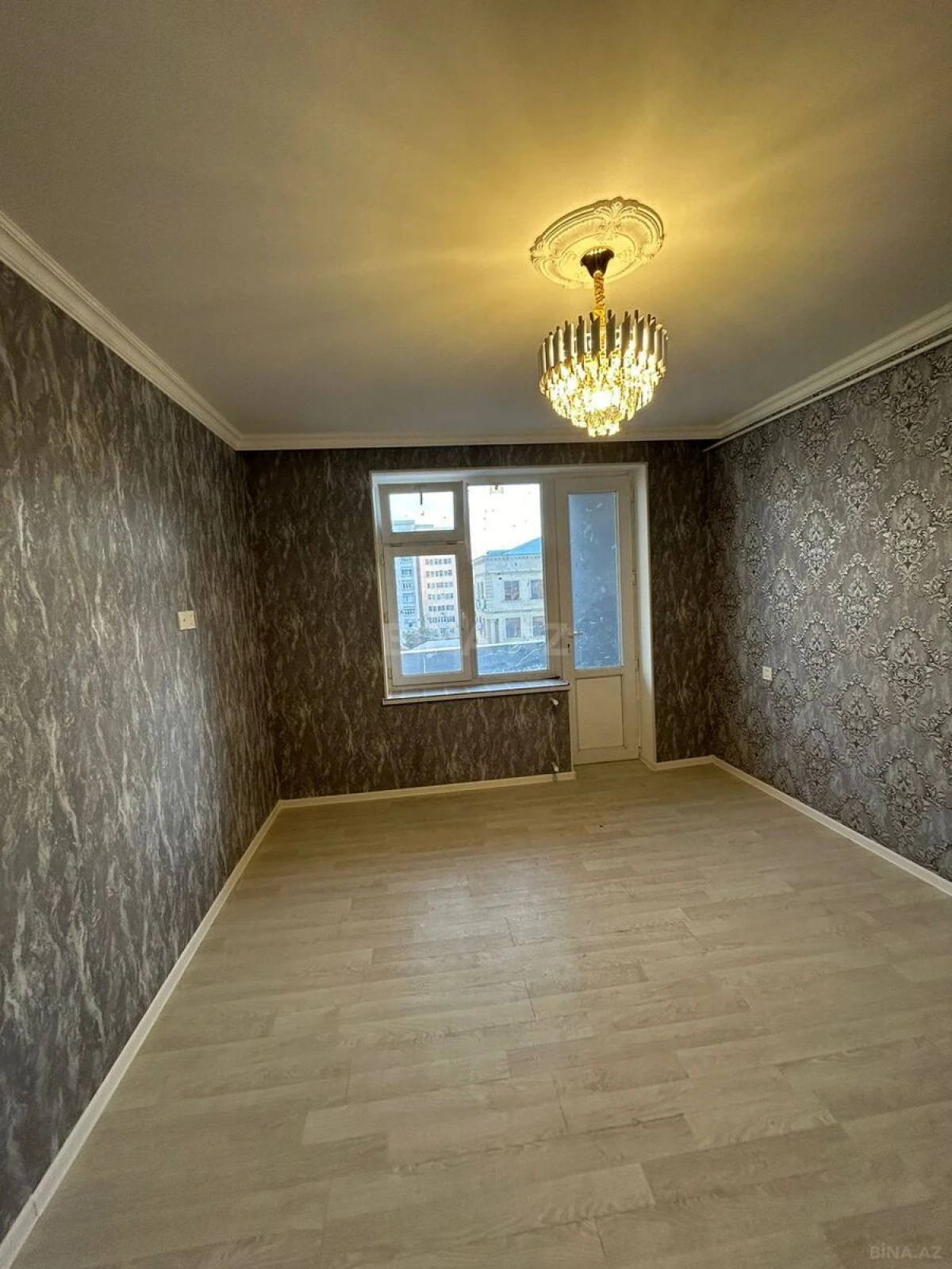 Satılır 3 otaqlı mənzil 75 m²