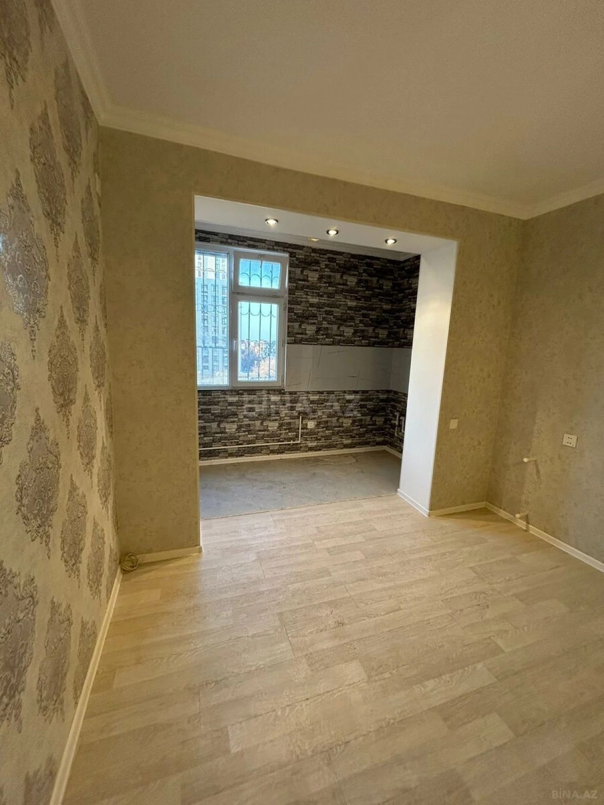 Satılır 3 otaqlı mənzil 75 m²
