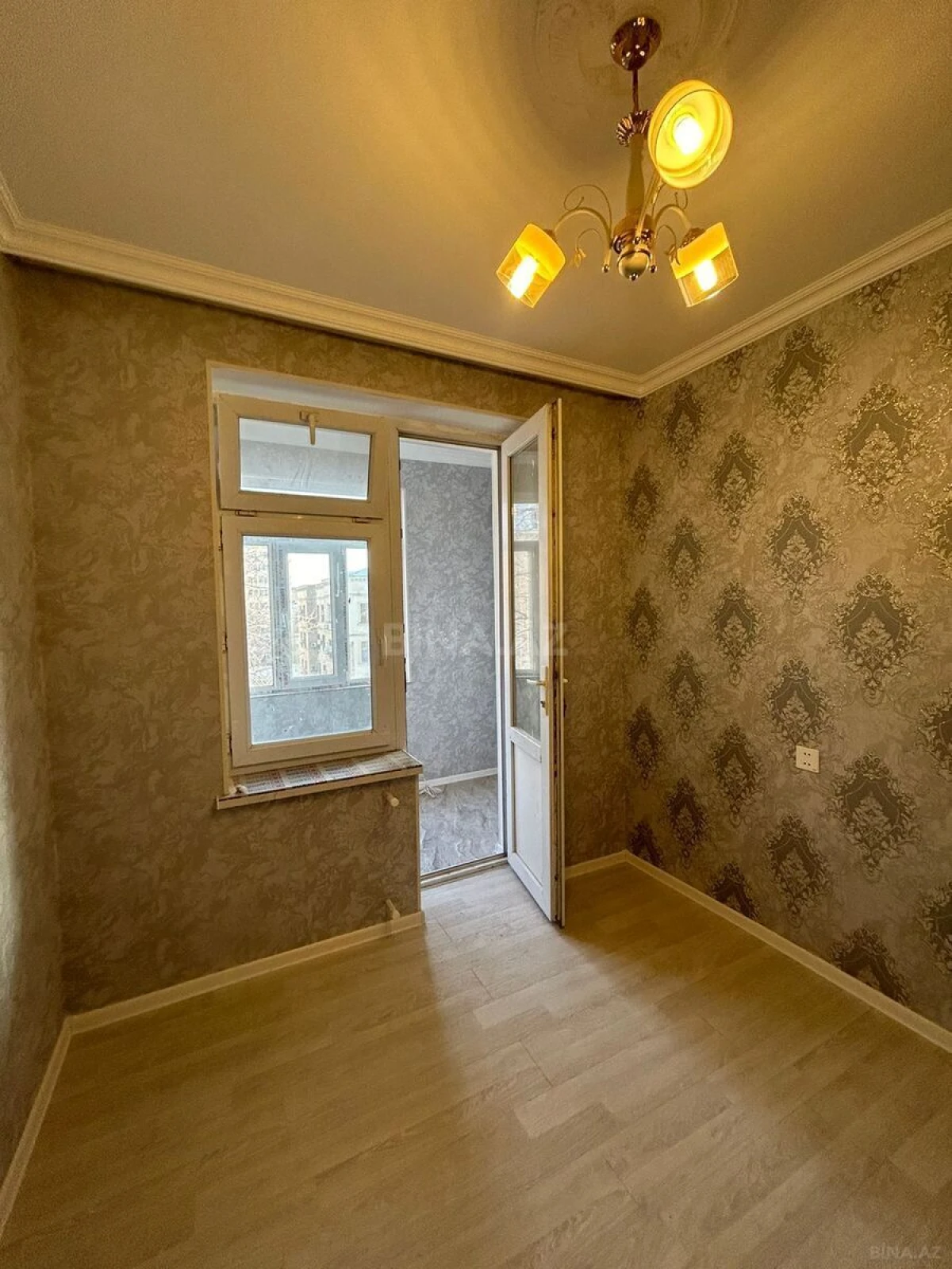 Satılır 3 otaqlı mənzil 75 m²