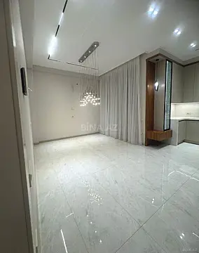 Satılır 4 otaqlı mənzil 216 m²