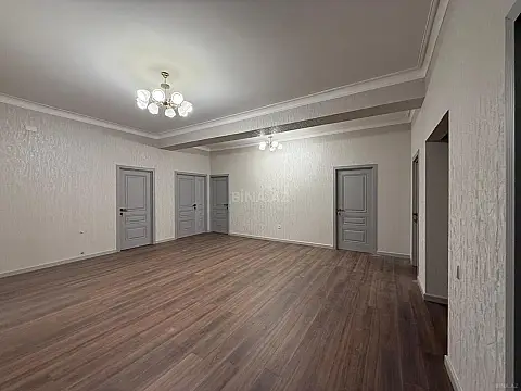 Satılır 4 otaqlı mənzil 178 m²