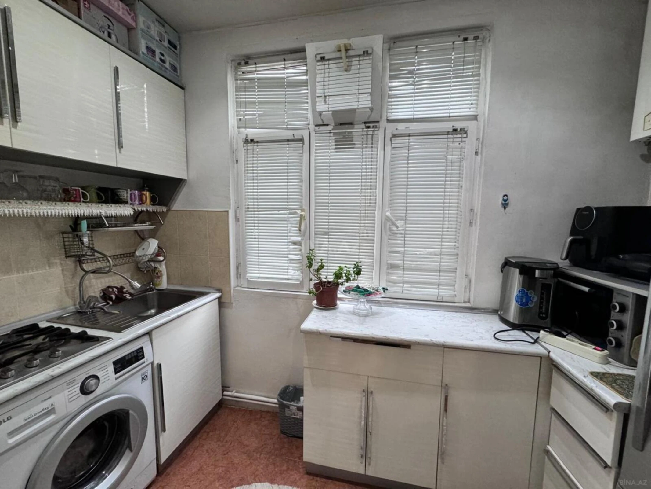 Satılır 3 otaqlı mənzil 60 m²