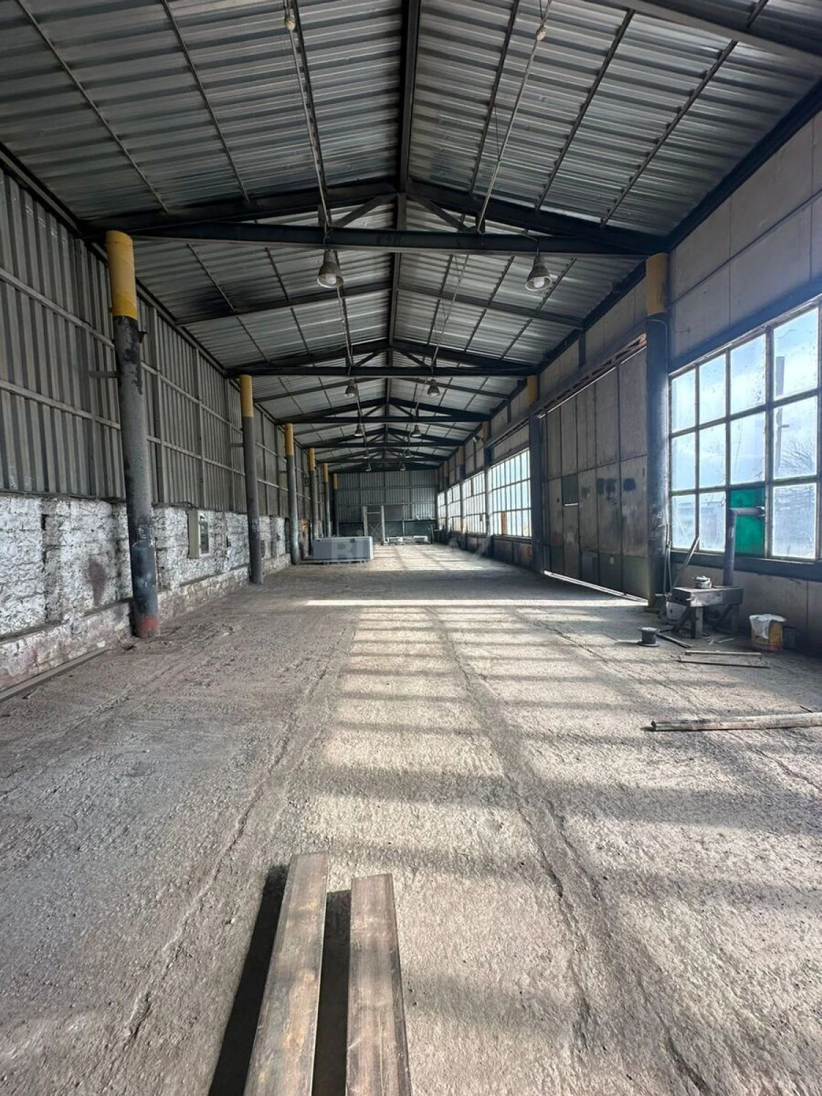 Kirayə verilir obyekt 550 m²