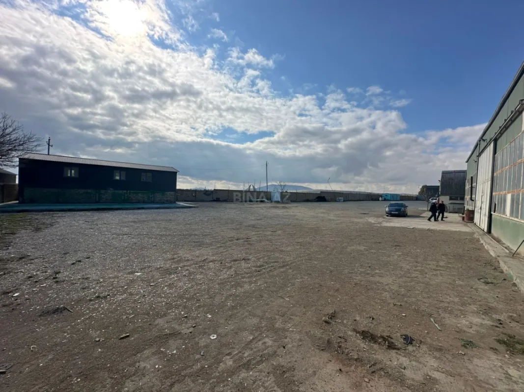 Kirayə verilir obyekt 550 m²