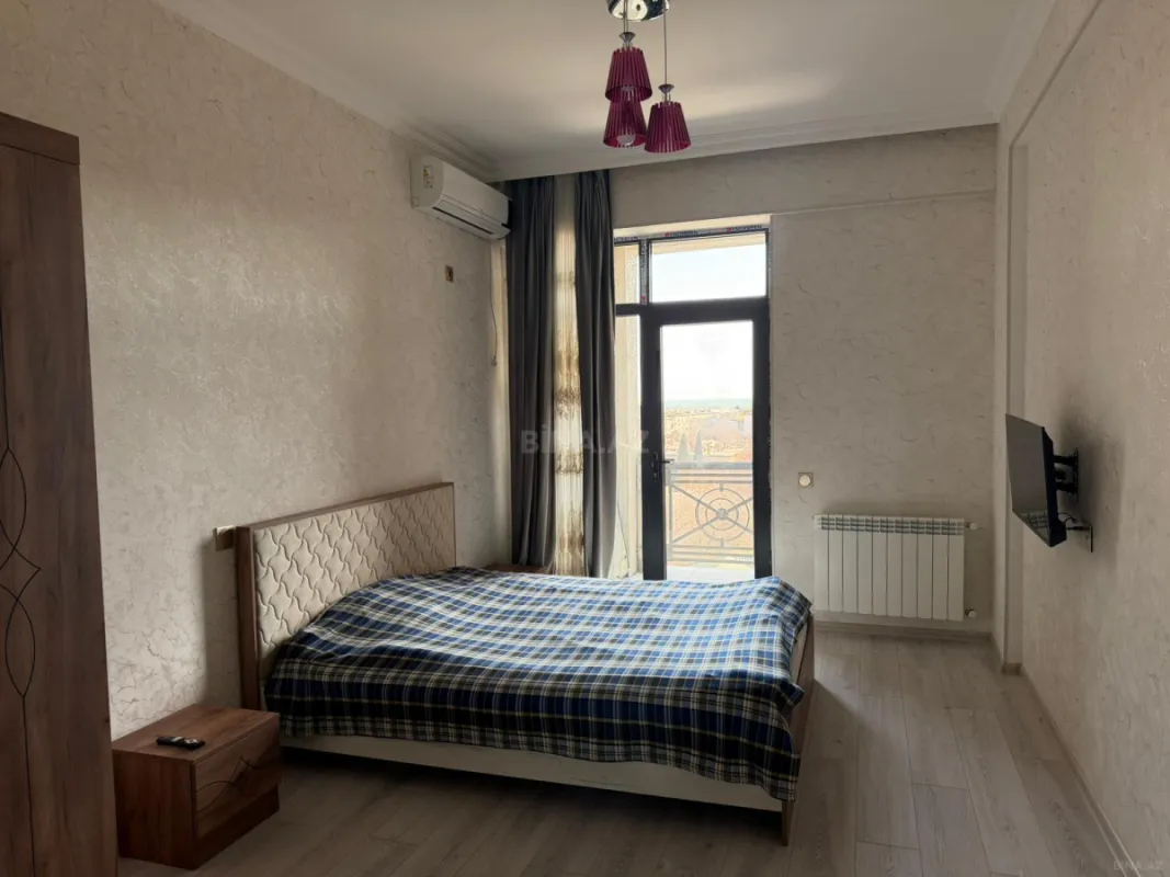 Satılır 2 otaqlı mənzil 70 m²