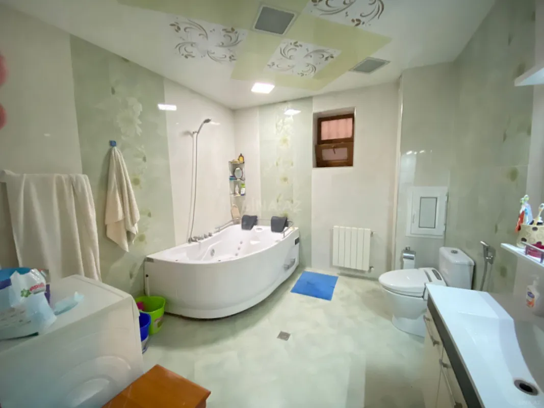 Kirayə verilir 6 otaqlı həyət evi 350 m²