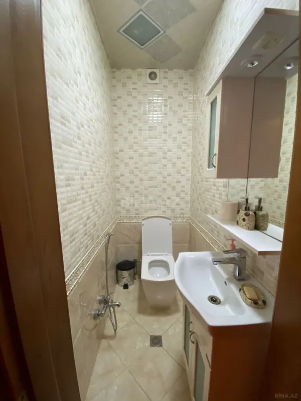 Kirayə verilir 6 otaqlı həyət evi 350 m²