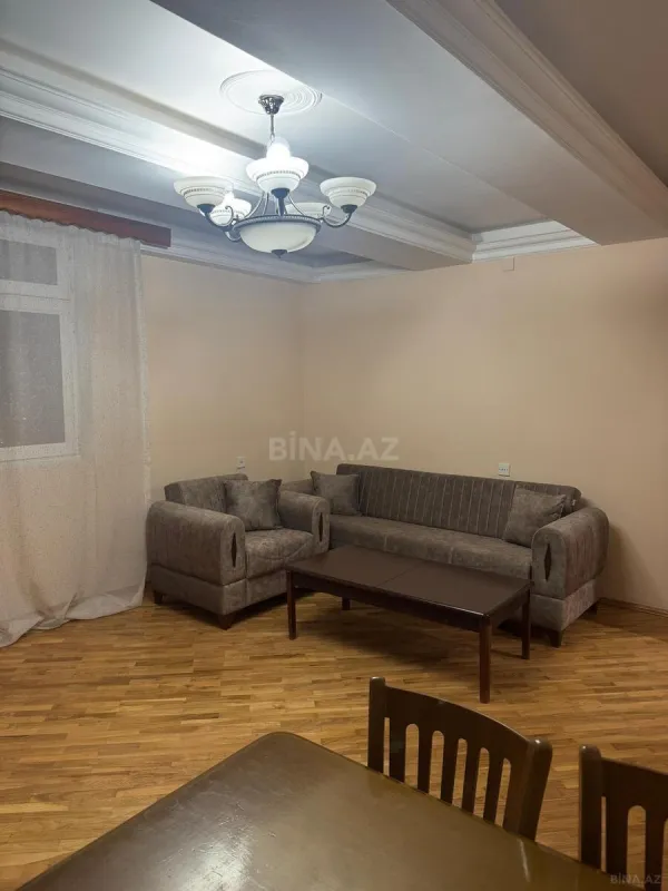 Kirayə verilir 2 otaqlı mənzil 75 m²
