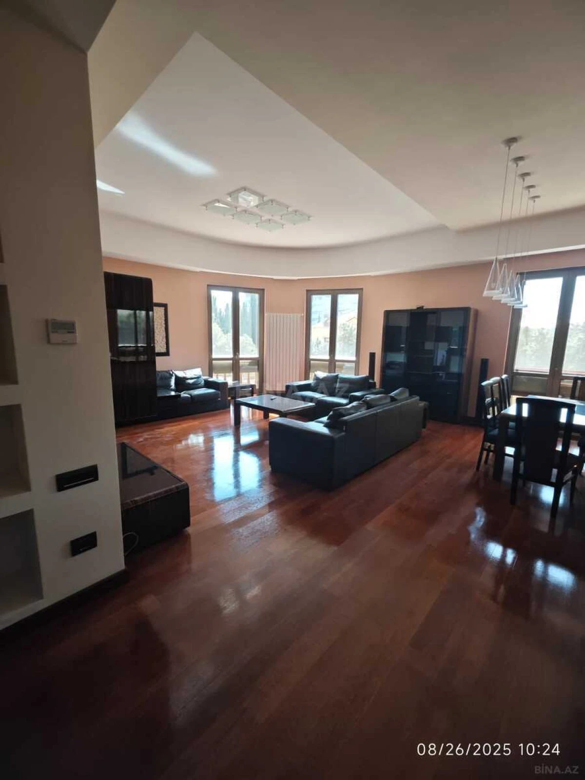 Kirayə verilir 3 otaqlı mənzil 170 m²