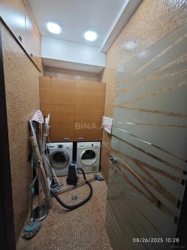 Kirayə verilir 3 otaqlı mənzil 170 m²