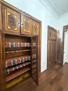 Kirayə verilir 3 otaqlı ofis 100 m² — Bakı 3 otaq 100.00 m²