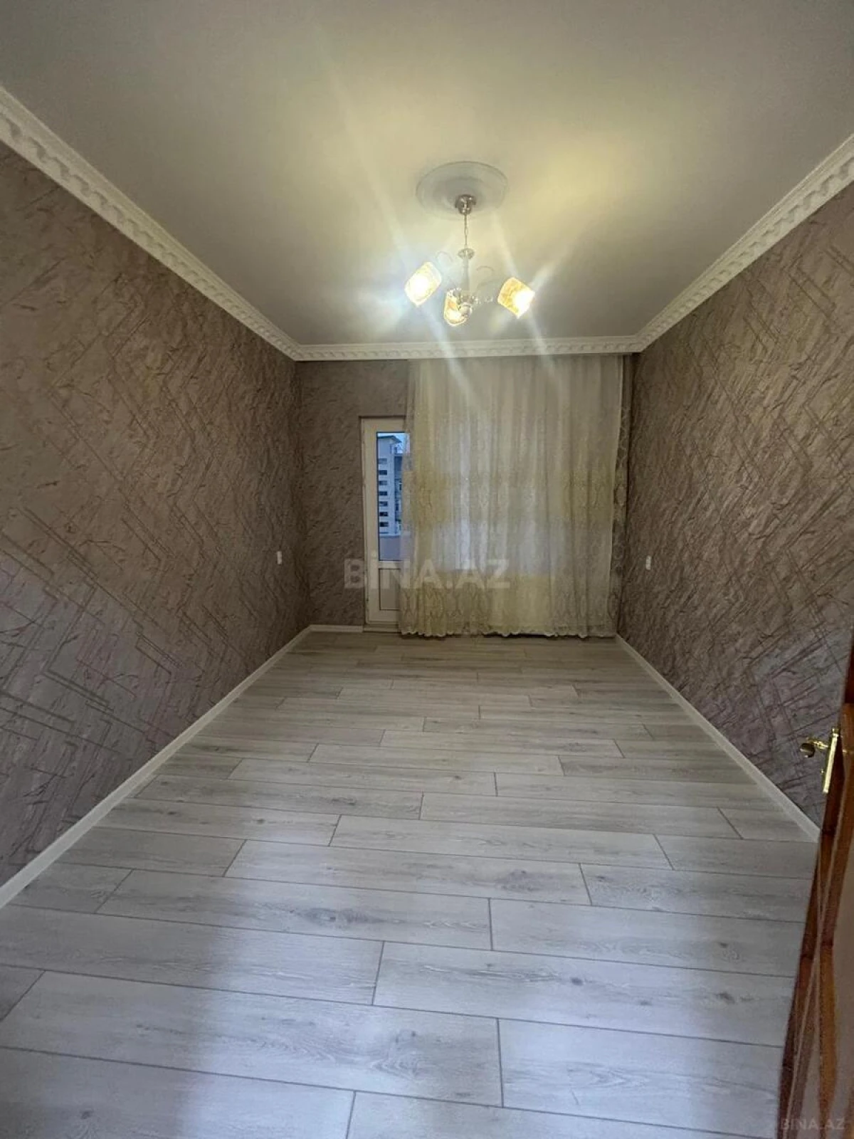 Satılır 3 otaqlı mənzil 90 m²