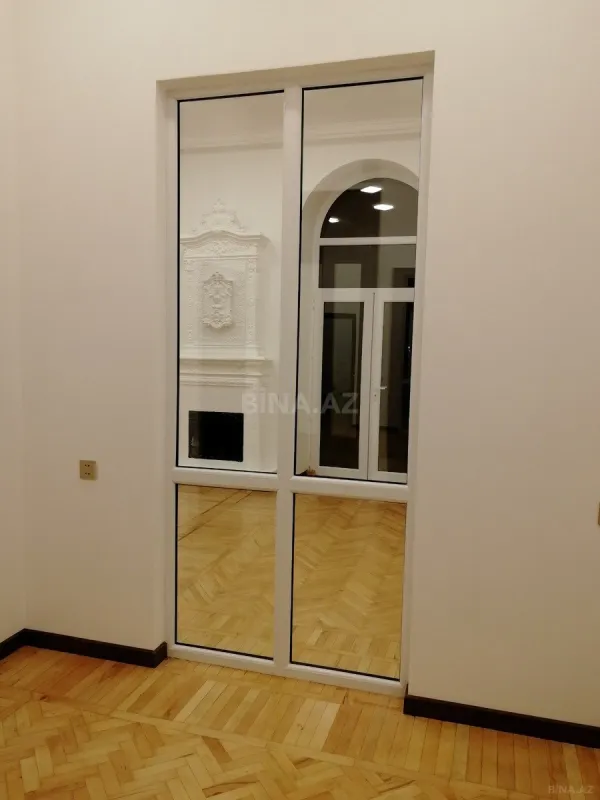 Kirayə verilir 3 otaqlı ofis 110 m²