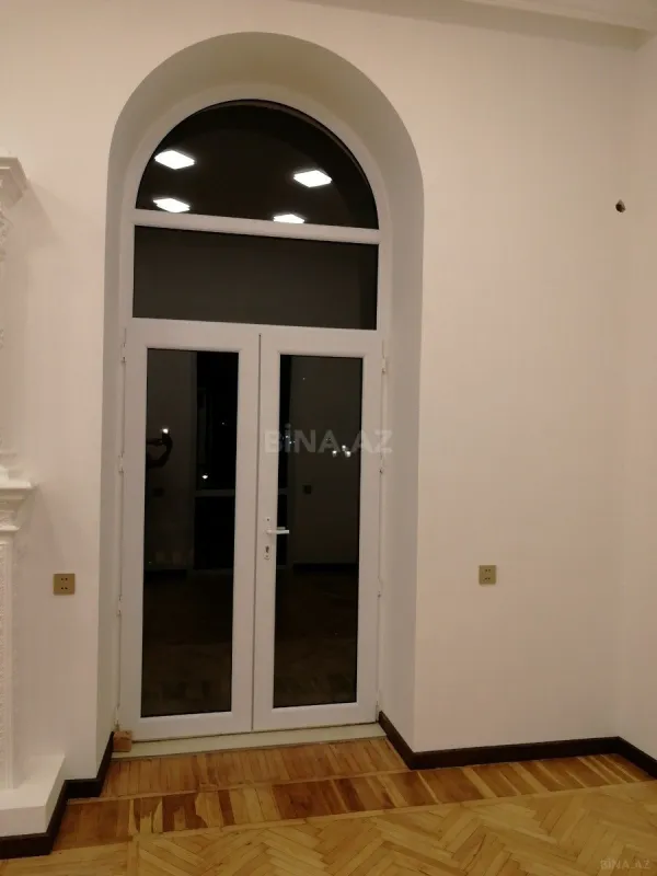 Kirayə verilir 3 otaqlı ofis 110 m²