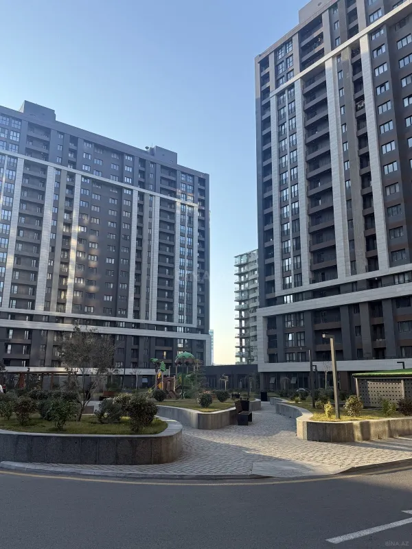 Satılır 3 otaqlı mənzil 125 m²