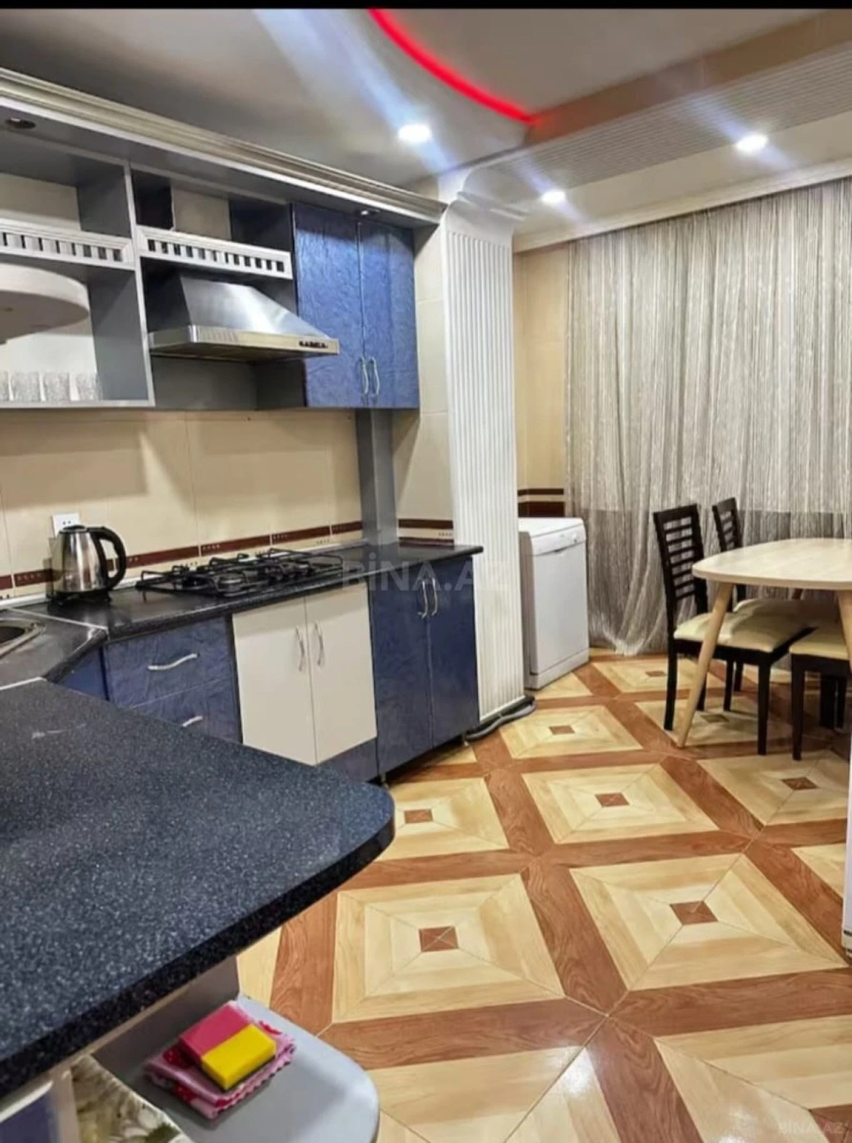 Kirayə verilir 3 otaqlı mənzil 85 m²