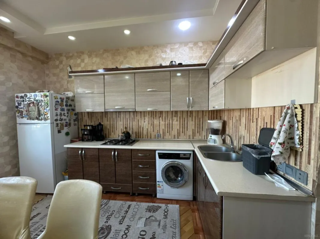 Satılır 3 otaqlı mənzil 111 m²