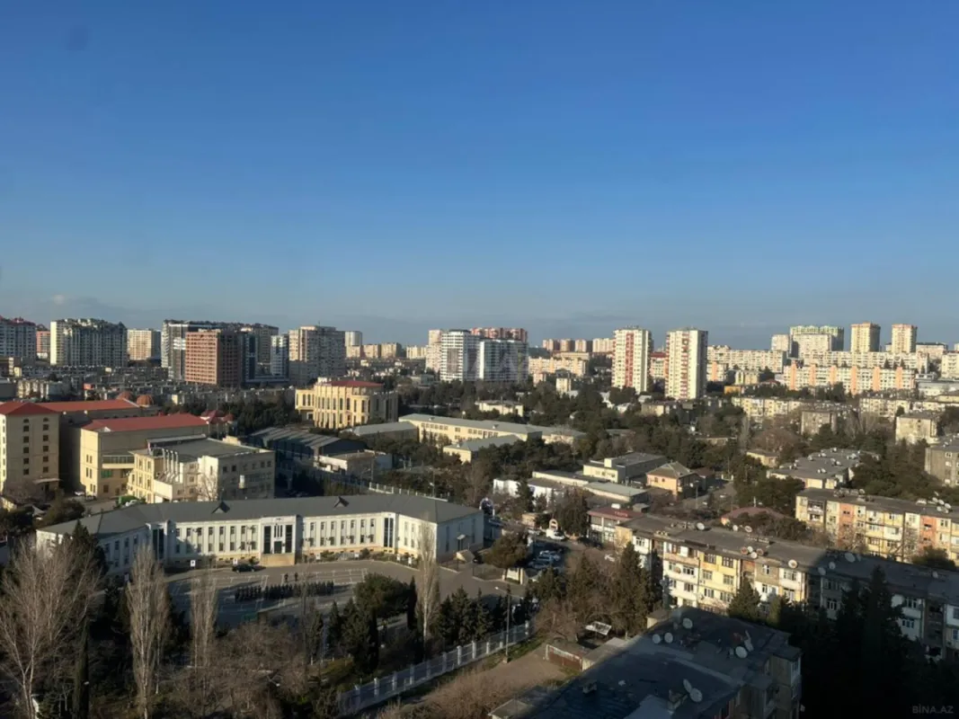 Satılır 3 otaqlı mənzil 111 m²