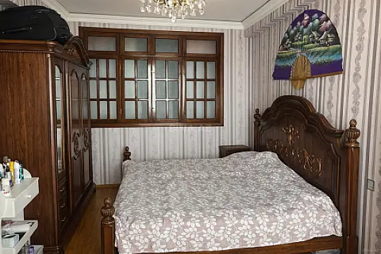Satılır 3 otaqlı mənzil 88 m²