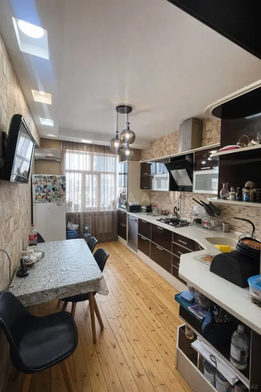 Satılır 3 otaqlı mənzil 88 m²