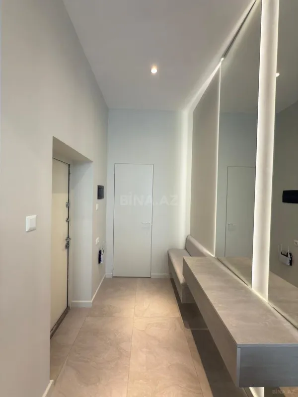 Satılır 2 otaqlı mənzil 72 m²