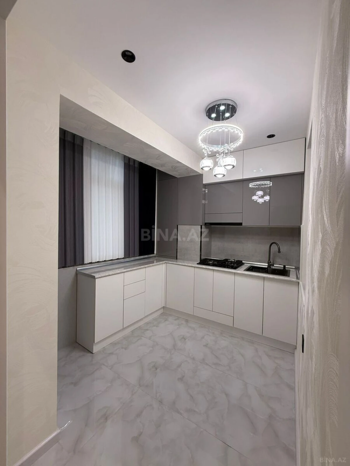Satılır 3 otaqlı mənzil 65 m²