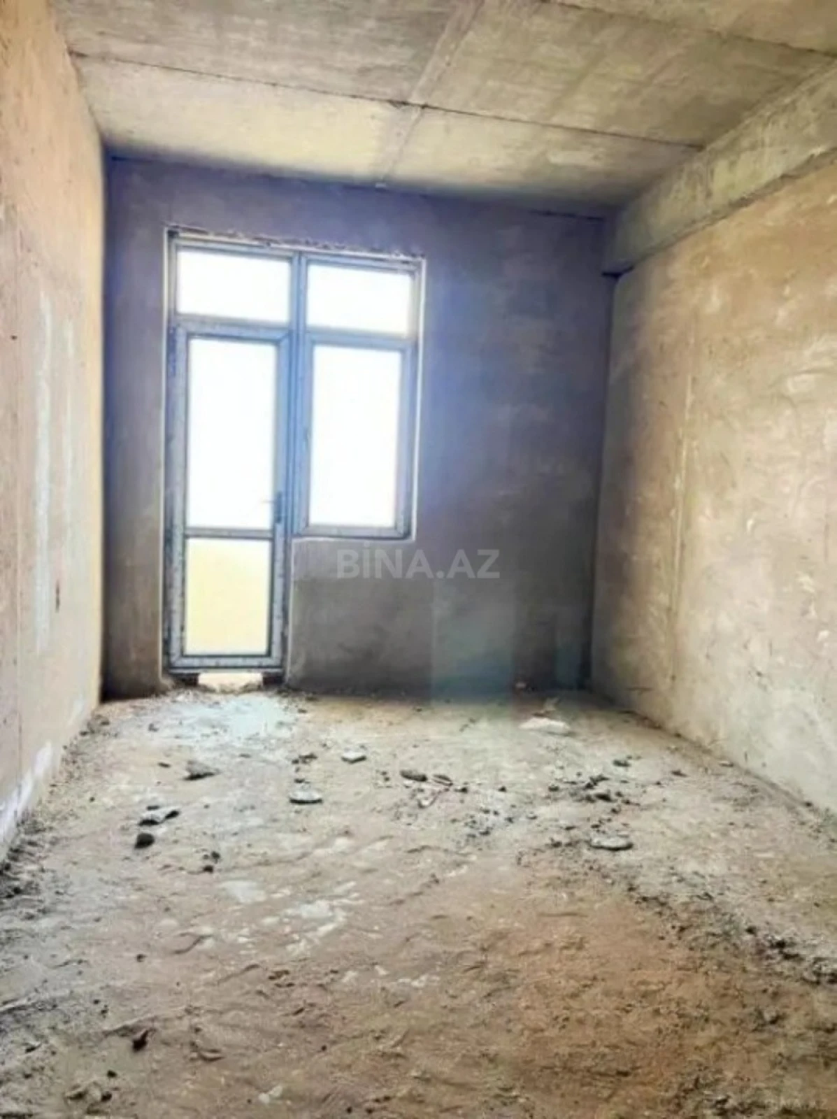 Satılır 2 otaqlı mənzil 99 m²