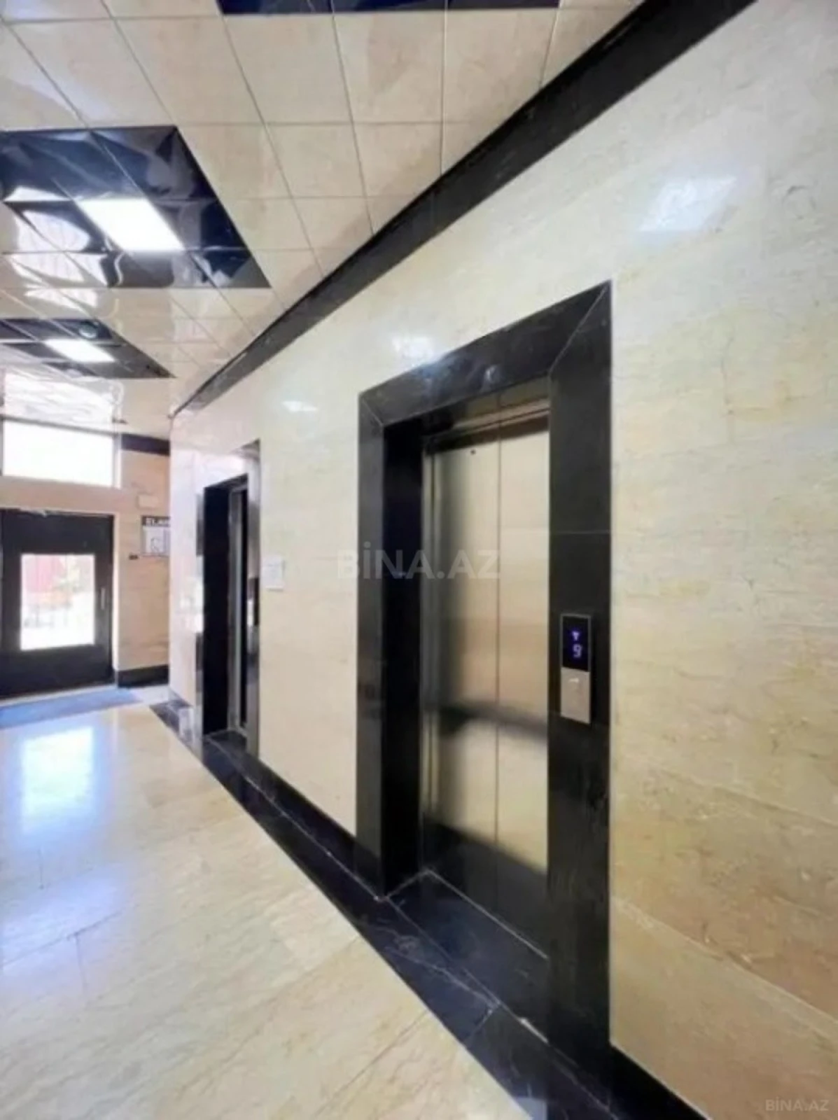 Satılır 2 otaqlı mənzil 99 m²