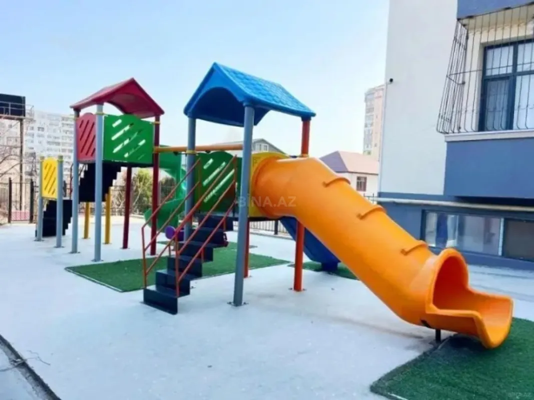 Satılır 2 otaqlı mənzil 99 m²