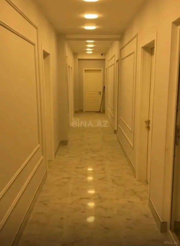 Kirayə verilir 5 otaqlı ofis 200 m²