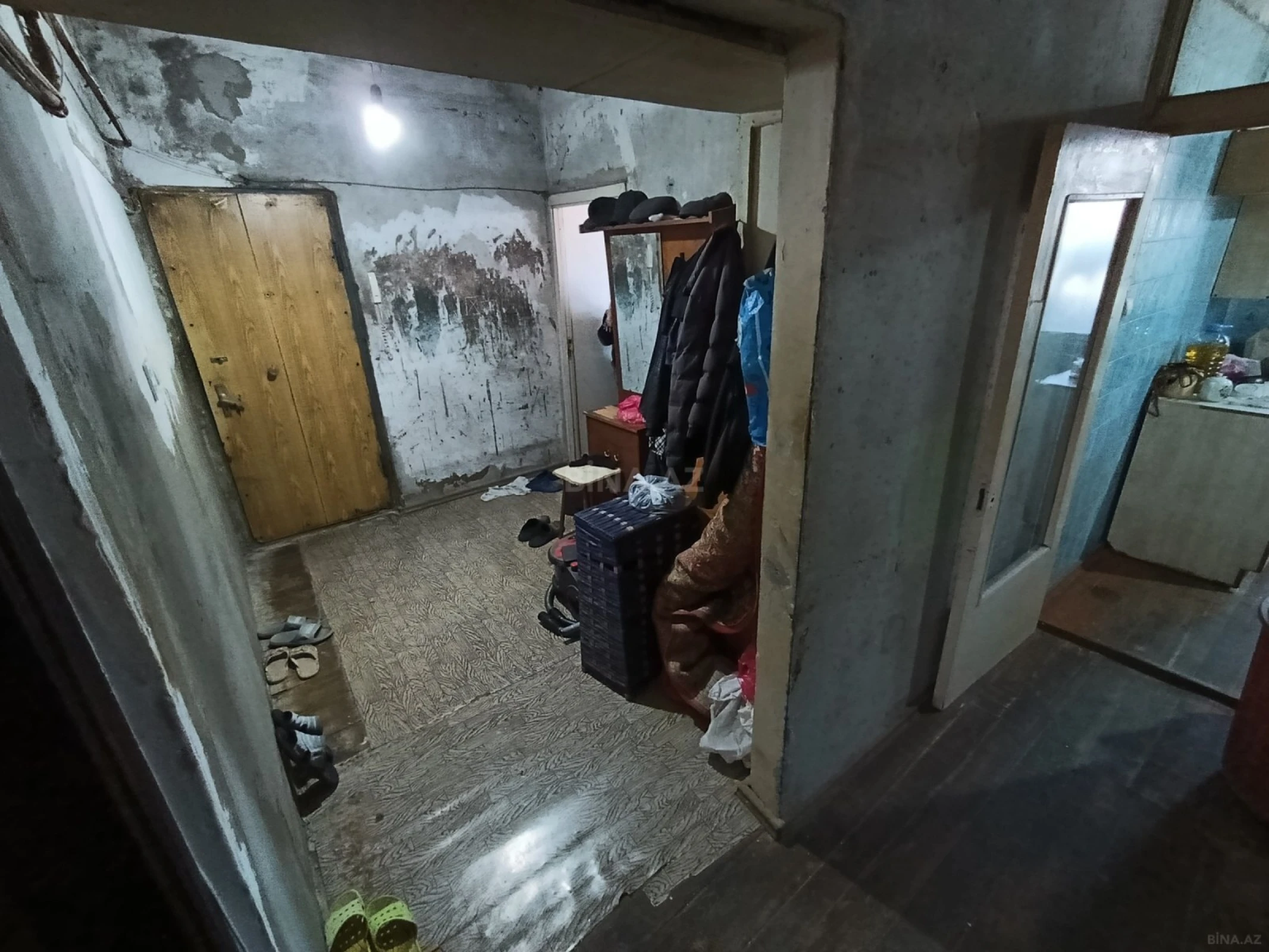 Satılır 4 otaqlı mənzil 95 m²